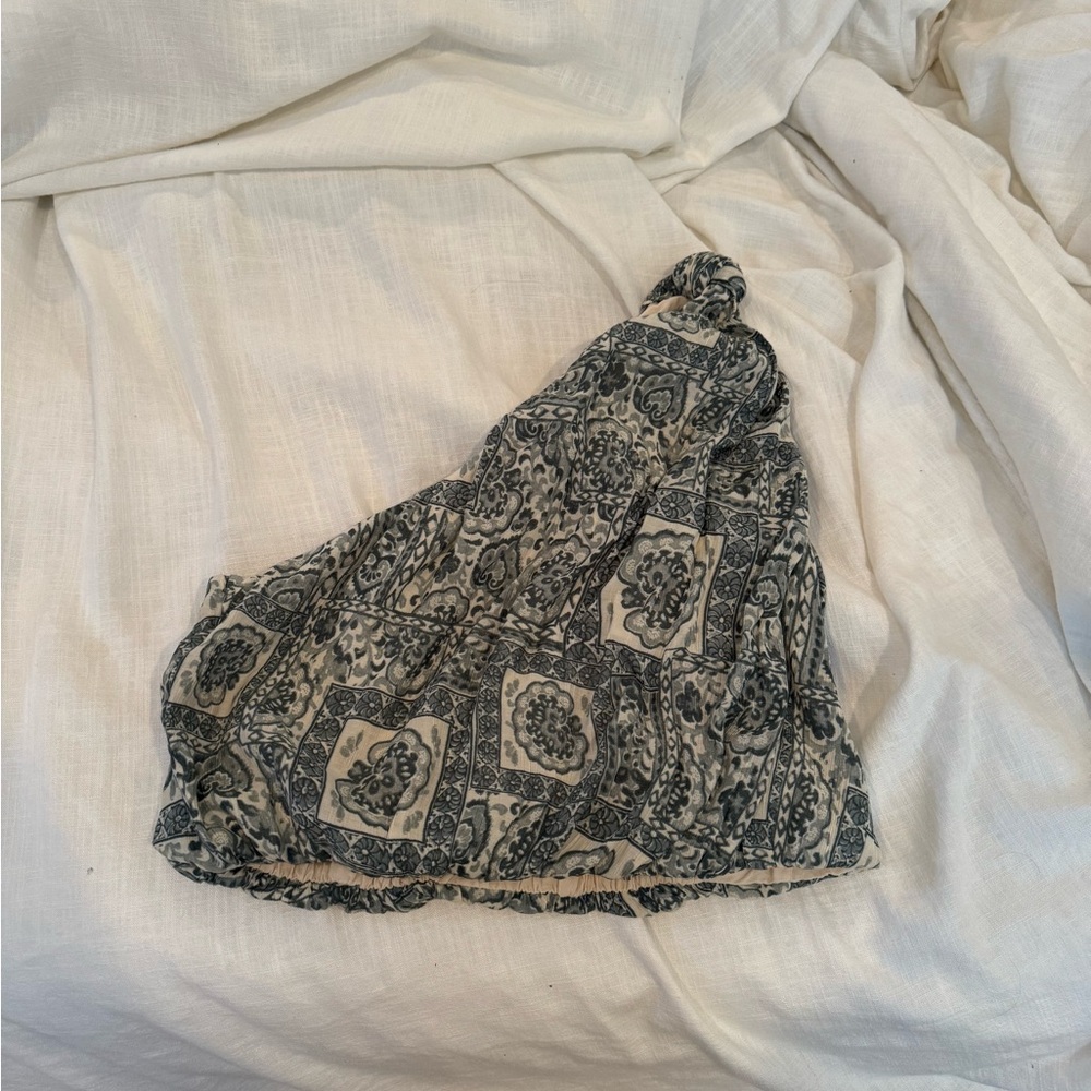 ABERCROMBIE OFF THE SHOULDER TOP